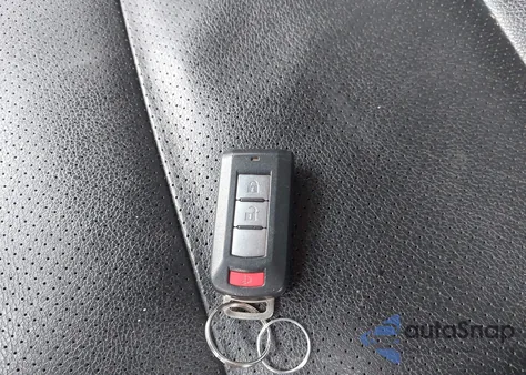 2016 Mitsubishi Outlander Sel z USA, uszkodzony, nr VIN JA4AZ3A35GZ062773